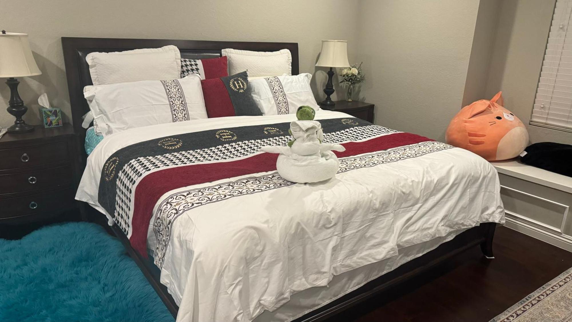 King Bed Big * Chino Hills